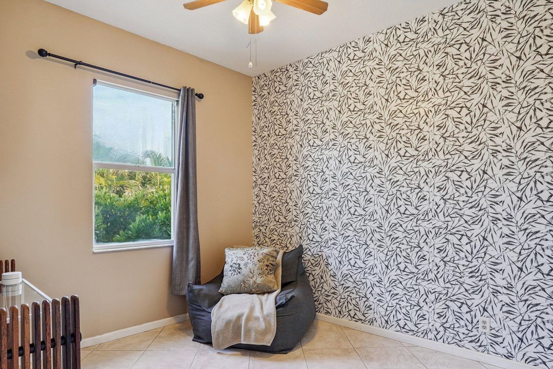 На продажу: $1,339,850 (6 спален, 5 ванн, 3774 Квадратных фут)