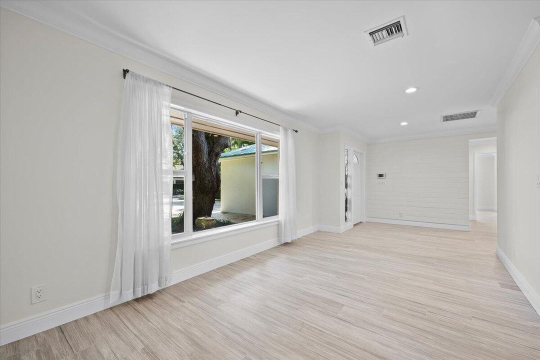 For Rent: $9,000 (4 beds, 3 baths, 2801 Square Feet)