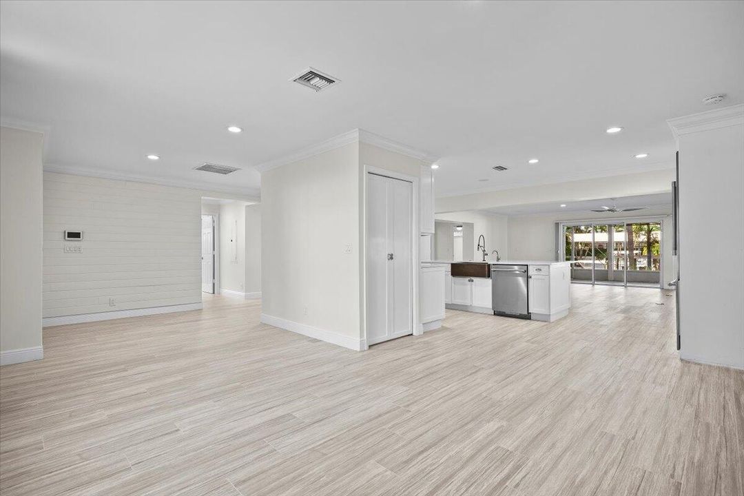 For Rent: $9,000 (4 beds, 3 baths, 2801 Square Feet)