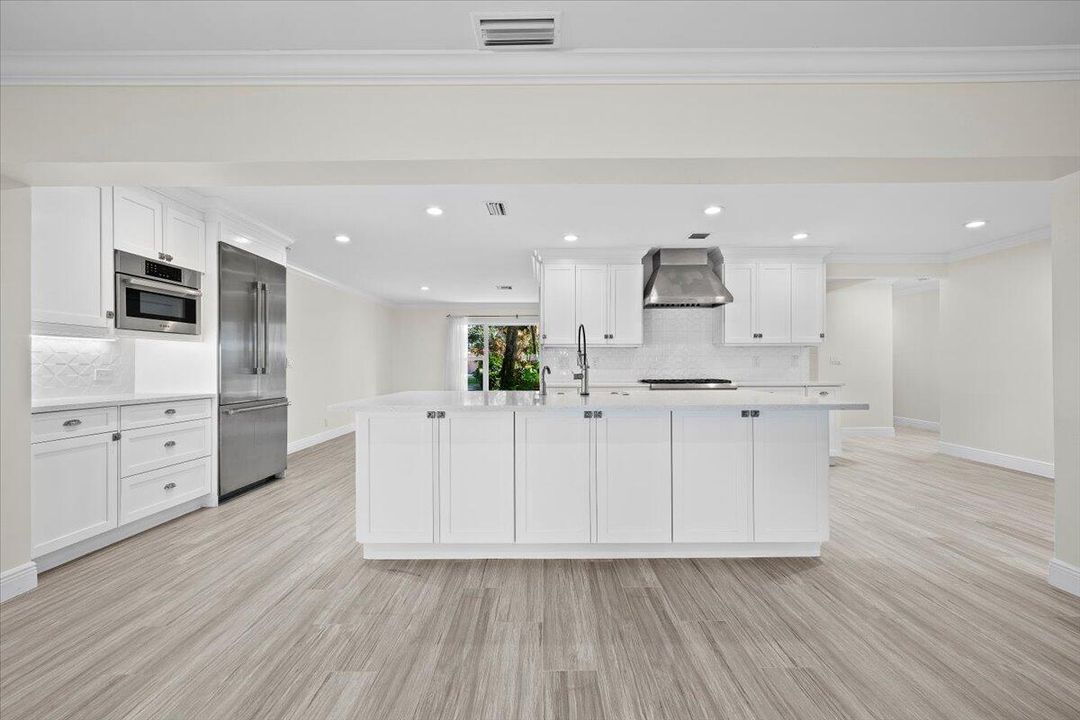 For Rent: $9,000 (4 beds, 3 baths, 2801 Square Feet)