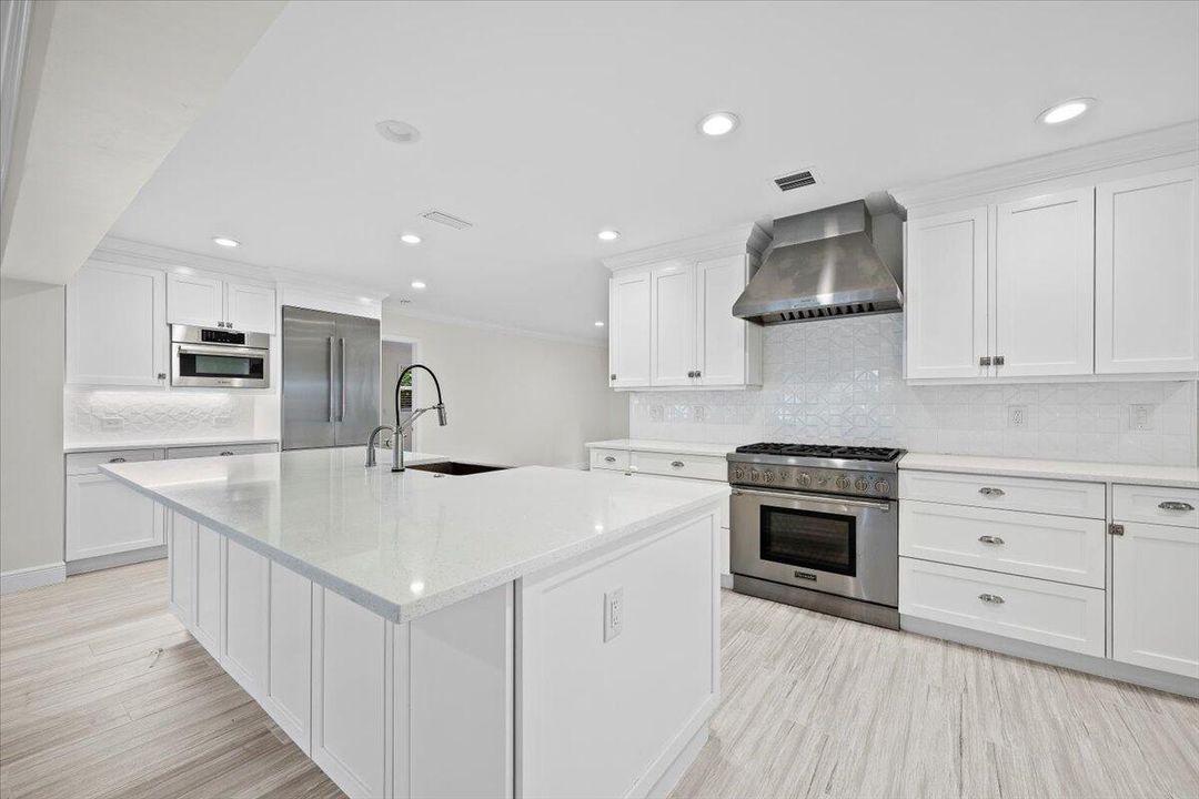 For Rent: $9,000 (4 beds, 3 baths, 2801 Square Feet)