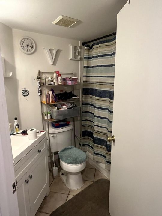 На продажу: $219,900 (3 спален, 2 ванн, 1220 Квадратных фут)