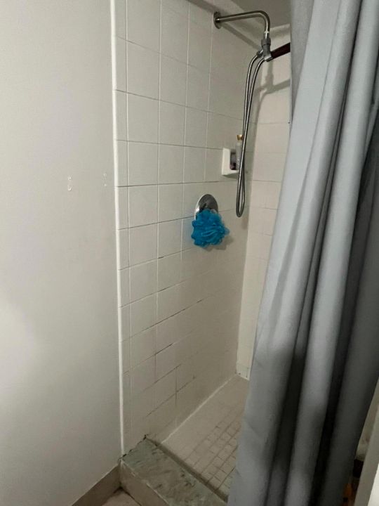 На продажу: $219,900 (3 спален, 2 ванн, 1220 Квадратных фут)