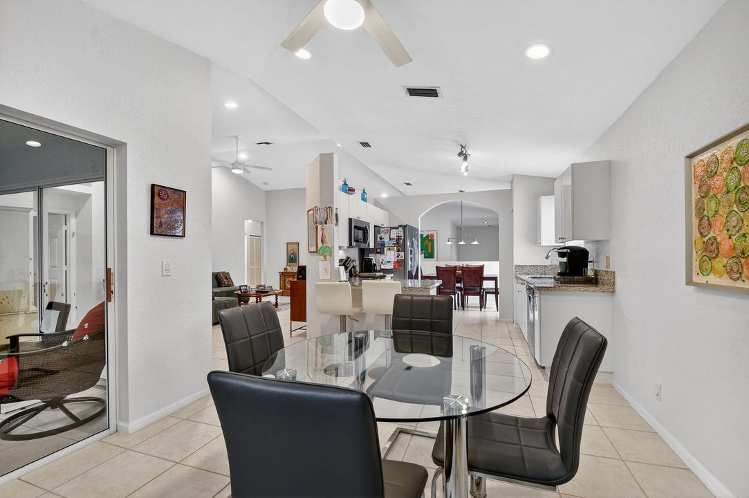 En Venta: $349,000 (3 camas, 2 baños, 1523 Pies cuadrados)