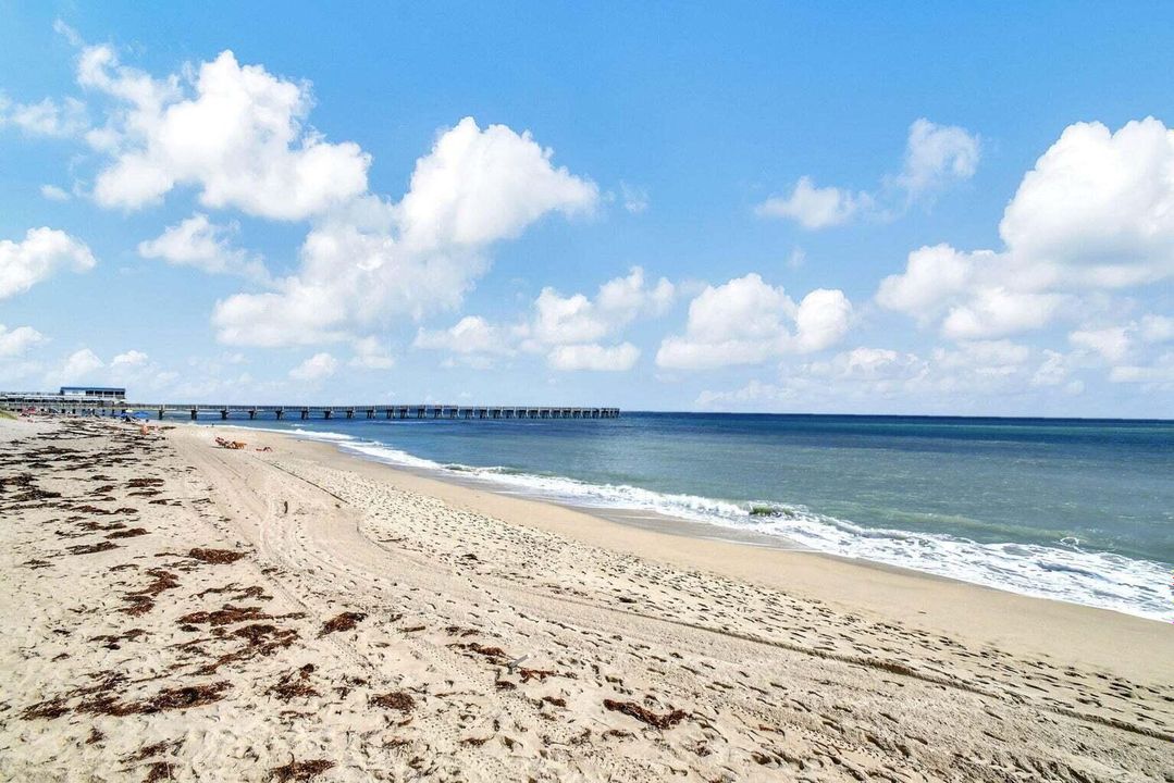 For Sale: $325,000 (1 beds, 1 baths, 854 Square Feet)