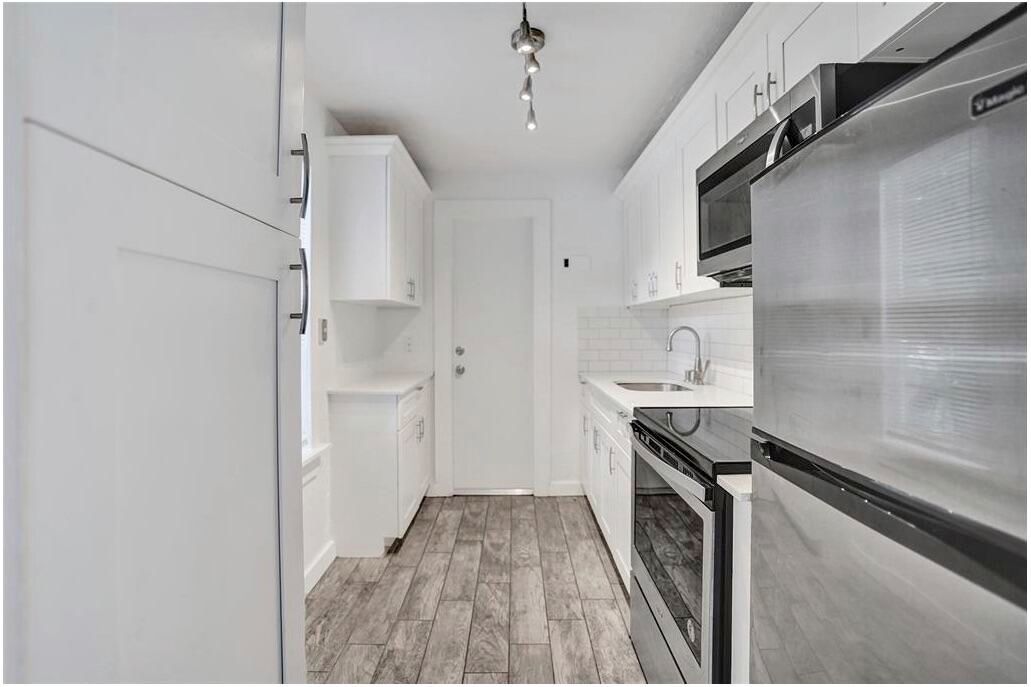 出租: $2,400 (2 贝兹, 2 浴室, 531 平方英尺)