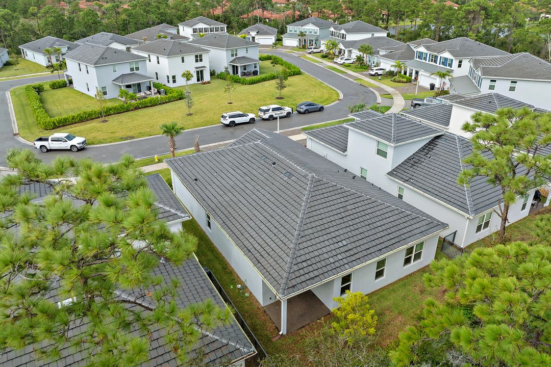 En Venta: $695,000 (3 camas, 3 baños, 2018 Pies cuadrados)