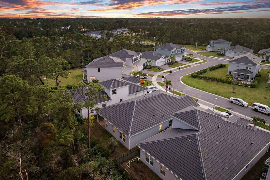 En Venta: $695,000 (3 camas, 3 baños, 2018 Pies cuadrados)