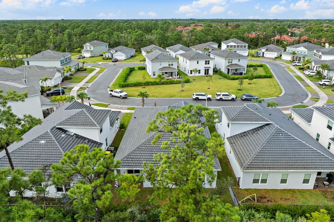 En Venta: $695,000 (3 camas, 3 baños, 2018 Pies cuadrados)