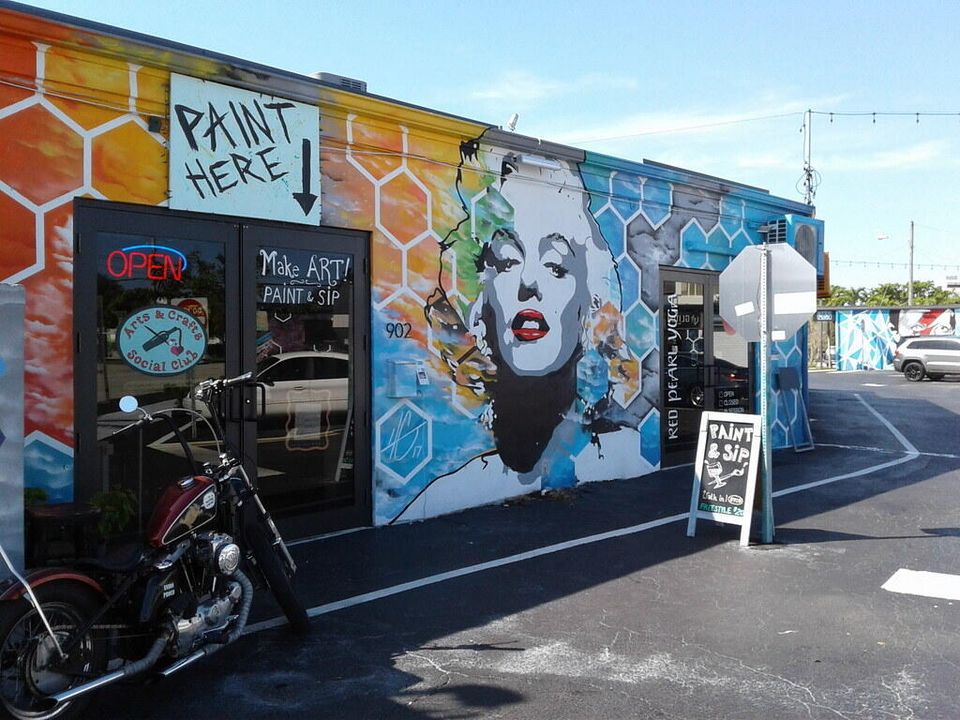 合同活跃: $1,785 (1 贝兹, 1 浴室, 440 平方英尺)