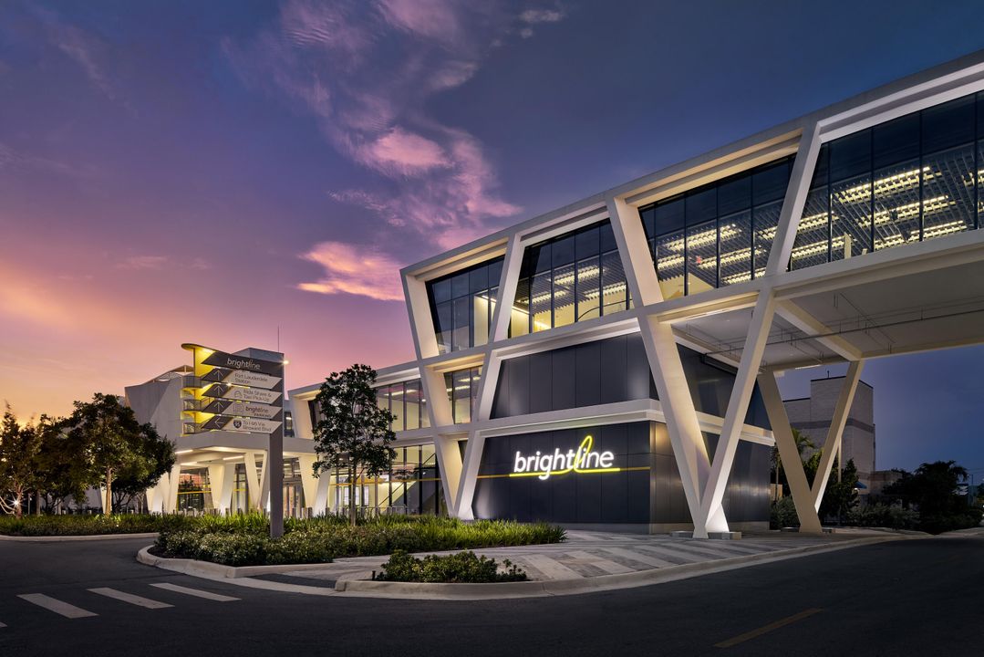 合同活跃: $1,785 (1 贝兹, 1 浴室, 440 平方英尺)