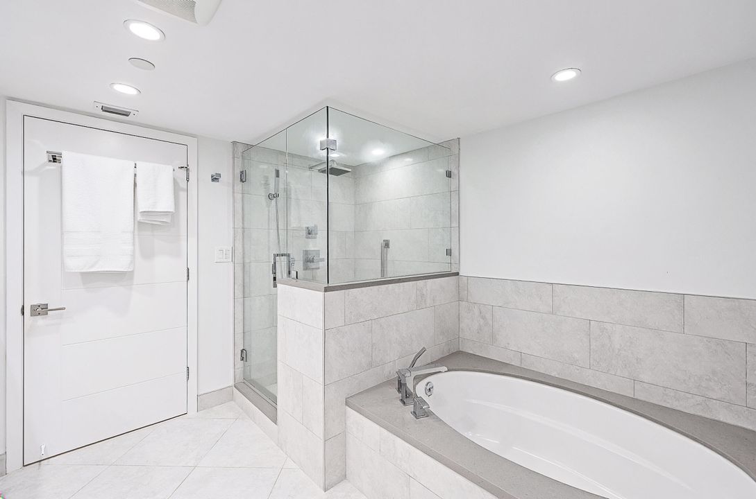 For Sale: $1,250,000 (2 beds, 2 baths, 1823 Square Feet)