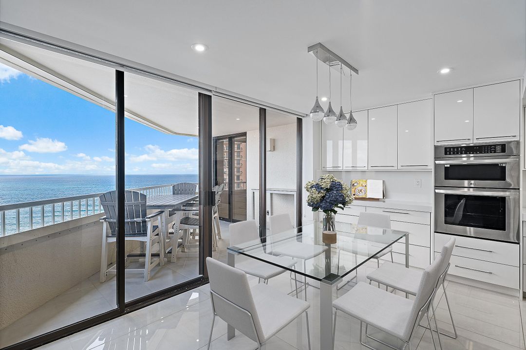 For Sale: $1,250,000 (2 beds, 2 baths, 1823 Square Feet)