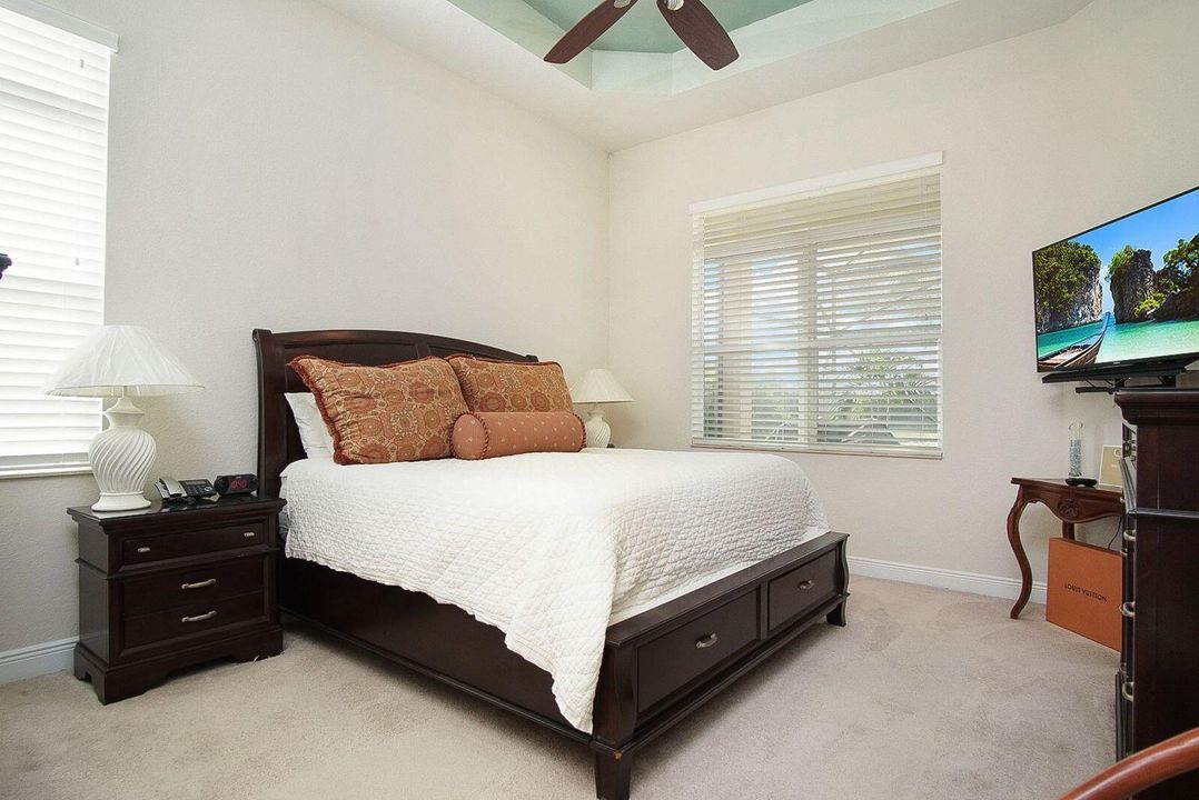 На продажу: $649,500 (3 спален, 2 ванн, 2255 Квадратных фут)