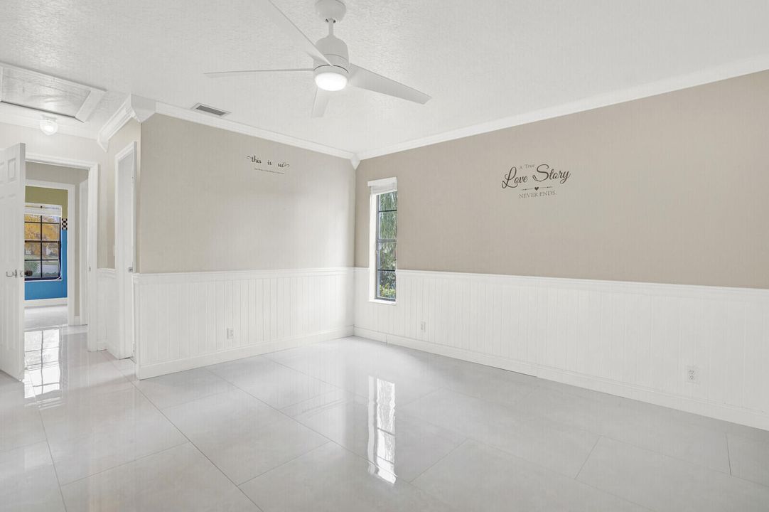 For Sale: $530,000 (4 beds, 3 baths, 1922 Square Feet)