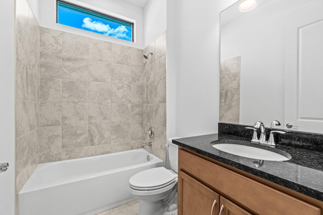 На продажу: $575,000 (3 спален, 3 ванн, 2197 Квадратных фут)