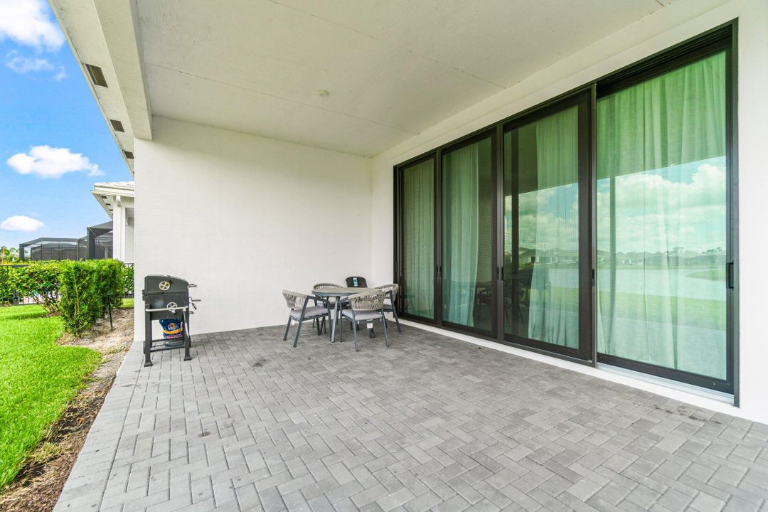 На продажу: $575,000 (3 спален, 3 ванн, 2197 Квадратных фут)