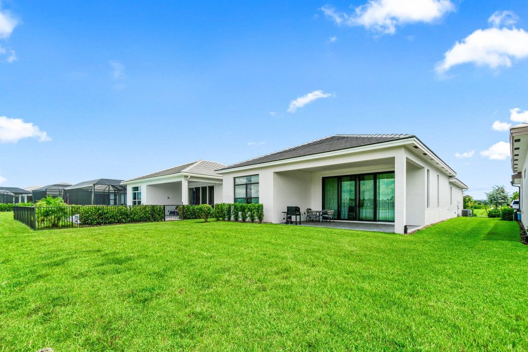 На продажу: $575,000 (3 спален, 3 ванн, 2197 Квадратных фут)