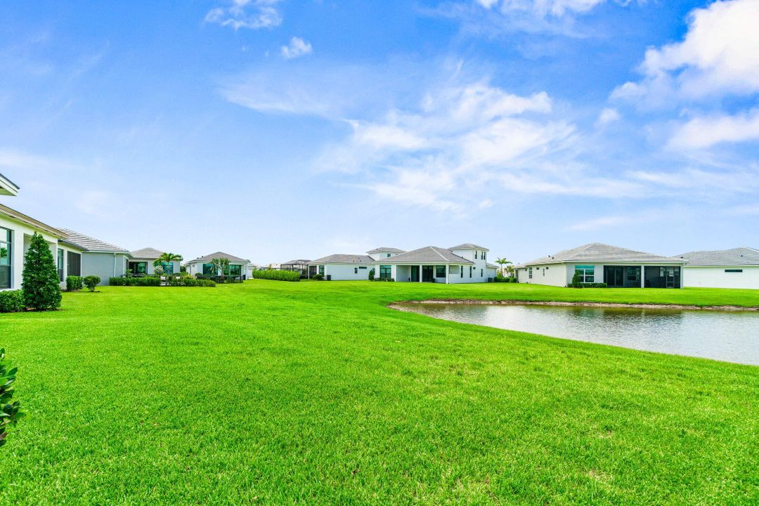 На продажу: $575,000 (3 спален, 3 ванн, 2197 Квадратных фут)