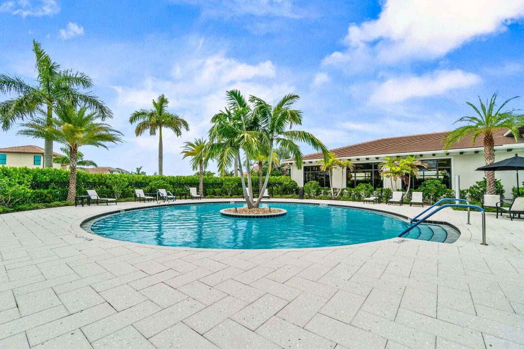 На продажу: $575,000 (3 спален, 3 ванн, 2197 Квадратных фут)