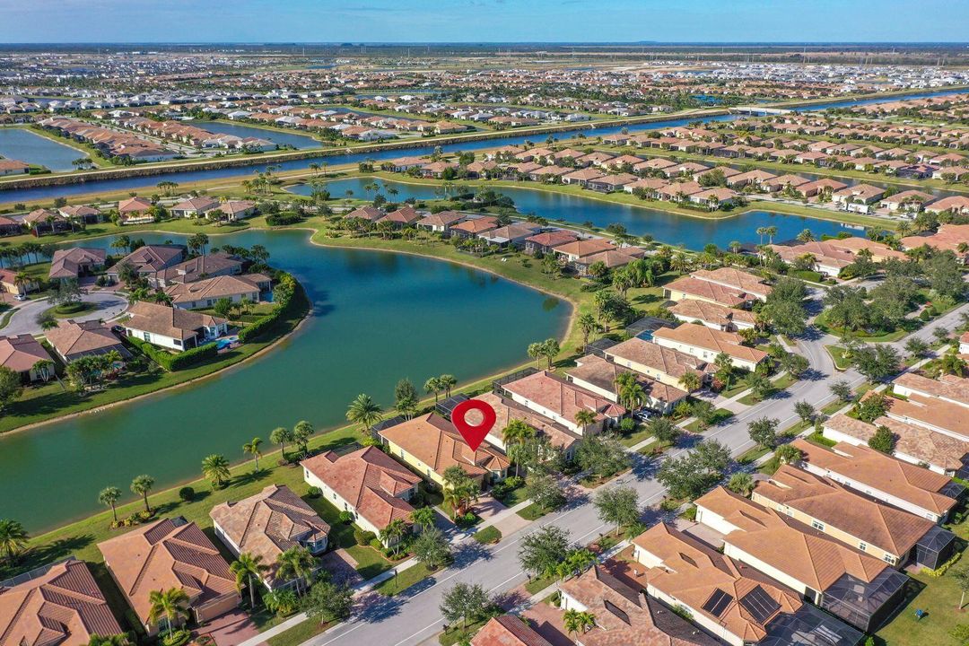 На продажу: $649,500 (3 спален, 2 ванн, 2255 Квадратных фут)