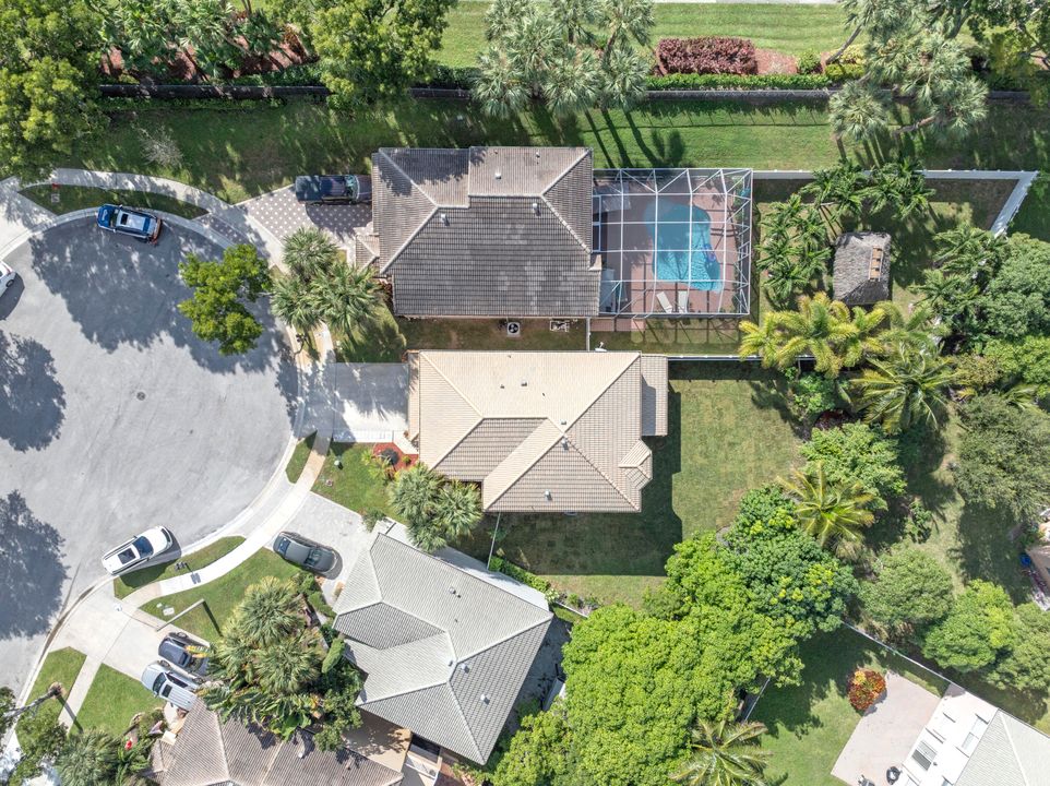 For Sale: $670,000 (4 beds, 2 baths, 2693 Square Feet)