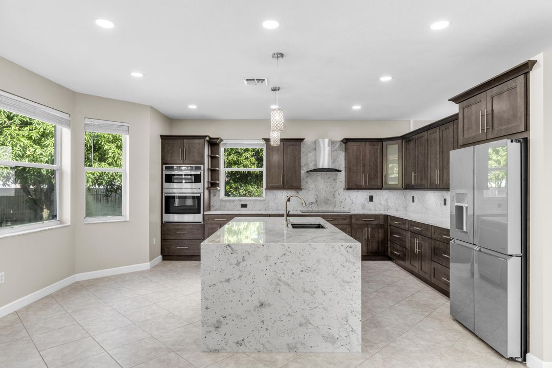 For Sale: $670,000 (4 beds, 2 baths, 2693 Square Feet)