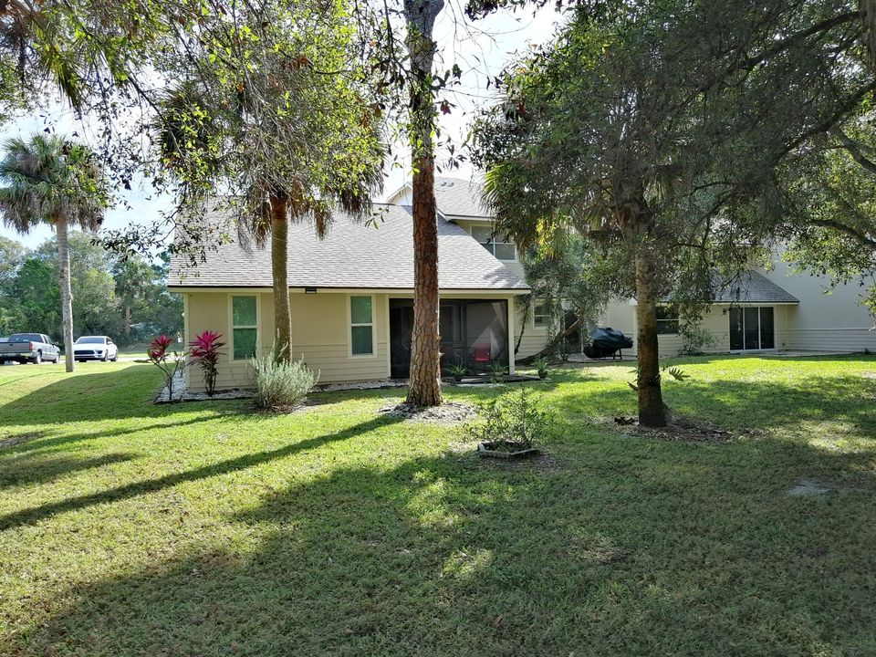 For Sale: $183,000 (2 beds, 2 baths, 1416 Square Feet)