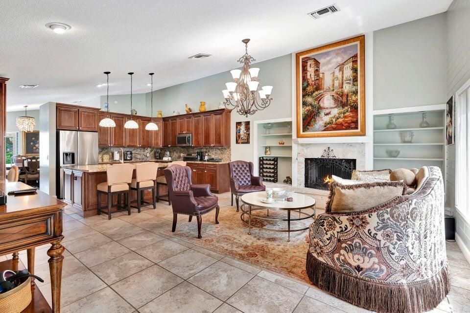 For Rent: $12,000 (3 beds, 3 baths, 2447 Square Feet)