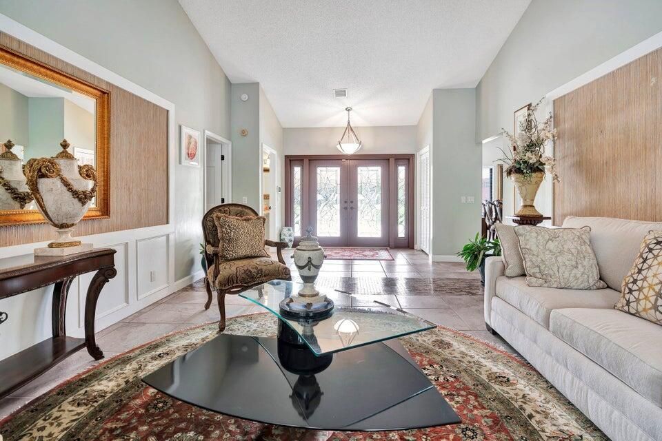 For Rent: $12,000 (3 beds, 3 baths, 2447 Square Feet)