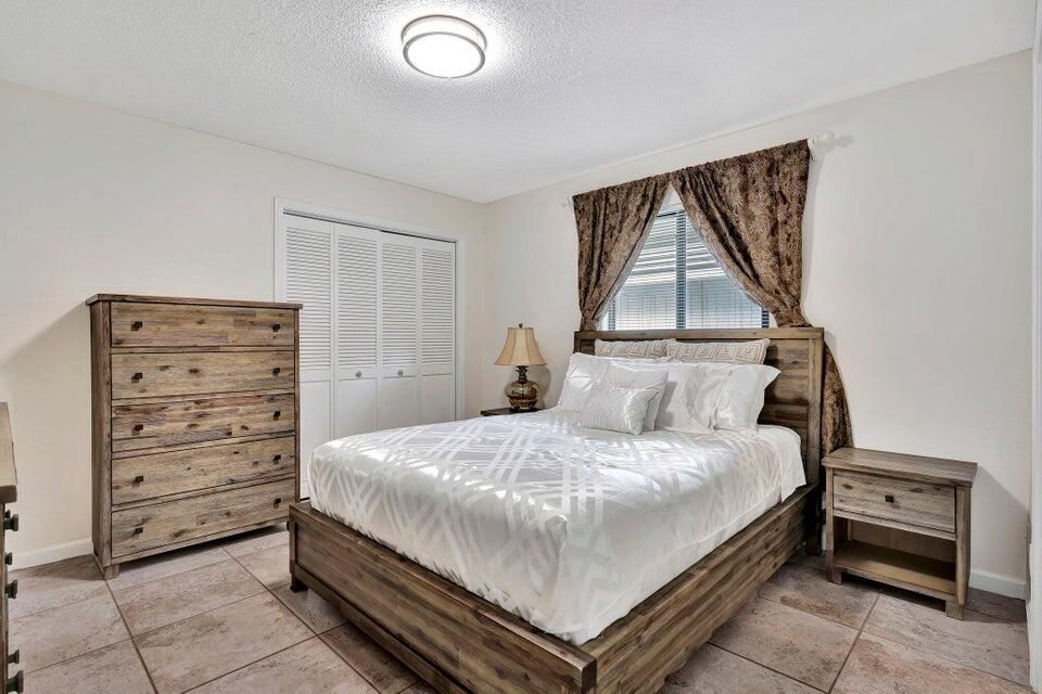 For Rent: $12,000 (3 beds, 3 baths, 2447 Square Feet)