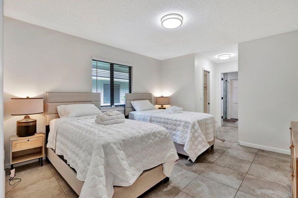 For Rent: $12,000 (3 beds, 3 baths, 2447 Square Feet)