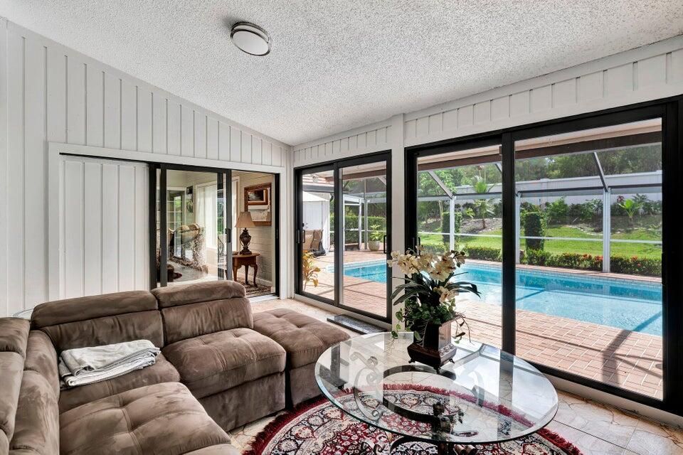 For Rent: $12,000 (3 beds, 3 baths, 2447 Square Feet)