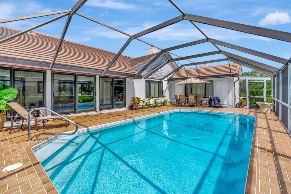 For Rent: $12,000 (3 beds, 3 baths, 2447 Square Feet)