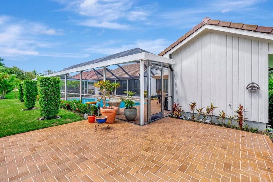 For Rent: $12,000 (3 beds, 3 baths, 2447 Square Feet)