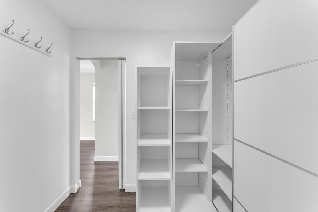 For Sale: $670,000 (4 beds, 2 baths, 2693 Square Feet)