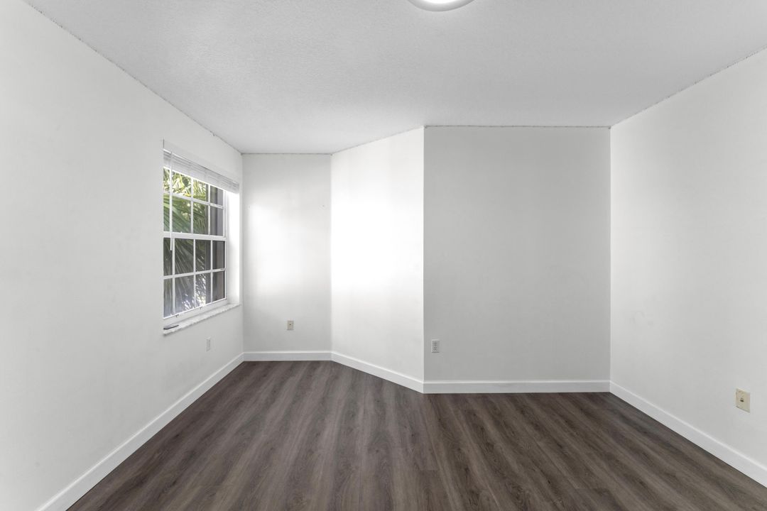 For Sale: $670,000 (4 beds, 2 baths, 2693 Square Feet)