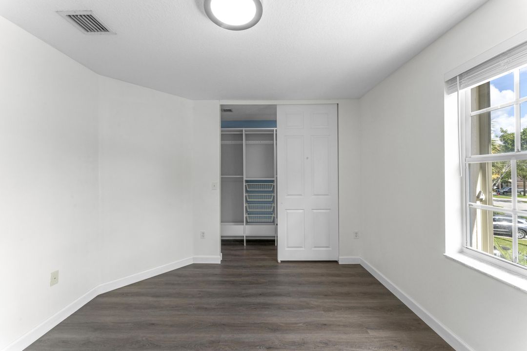 For Sale: $670,000 (4 beds, 2 baths, 2693 Square Feet)