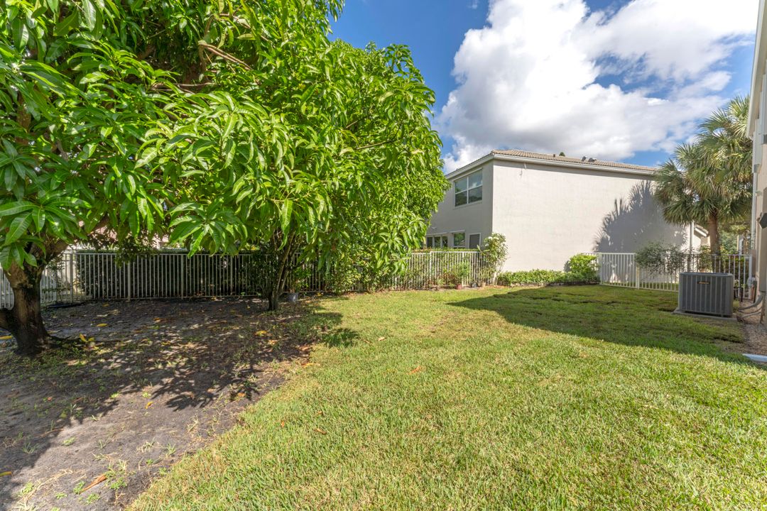 For Sale: $670,000 (4 beds, 2 baths, 2693 Square Feet)