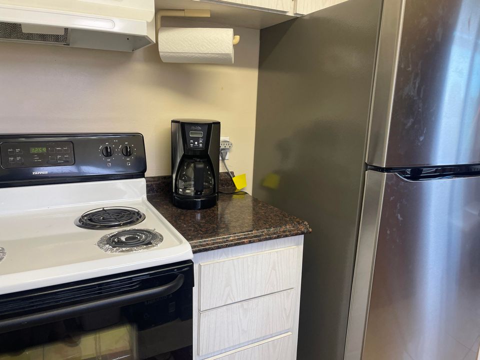 待售: $154,900 (2 贝兹, 2 浴室, 912 平方英尺)