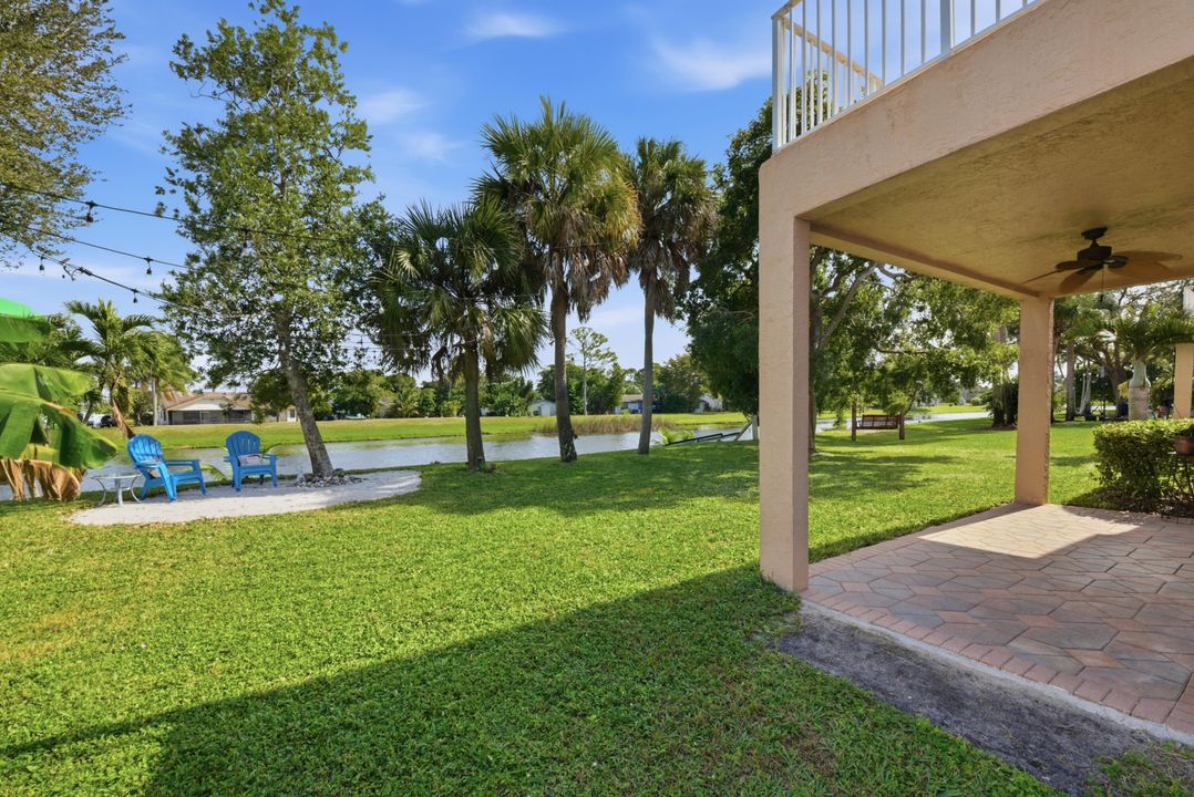 For Sale: $650,000 (5 beds, 2 baths, 2778 Square Feet)