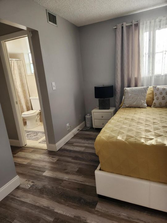 En Renta: $1,995 (2 camas, 2 baños, 1080 Pies cuadrados)