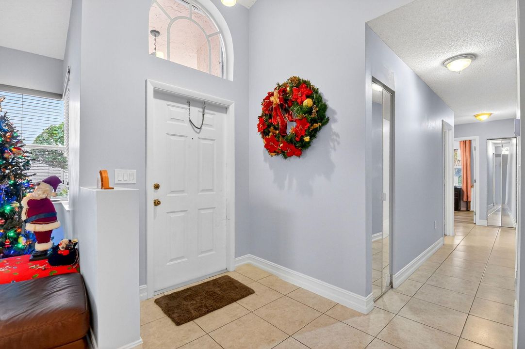 For Sale: $565,000 (3 beds, 2 baths, 1861 Square Feet)