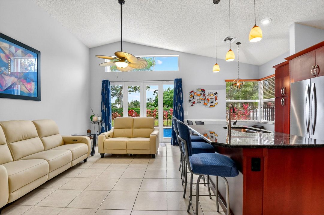 For Sale: $565,000 (3 beds, 2 baths, 1861 Square Feet)