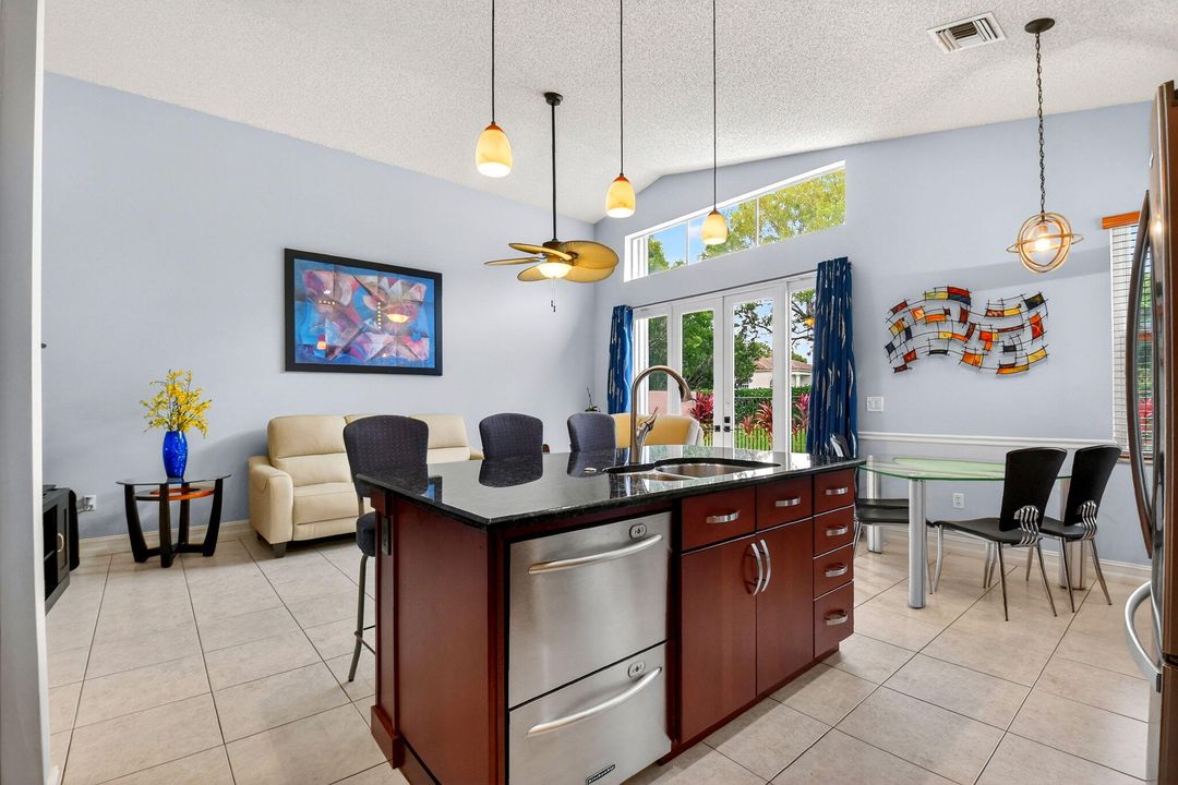 For Sale: $565,000 (3 beds, 2 baths, 1861 Square Feet)