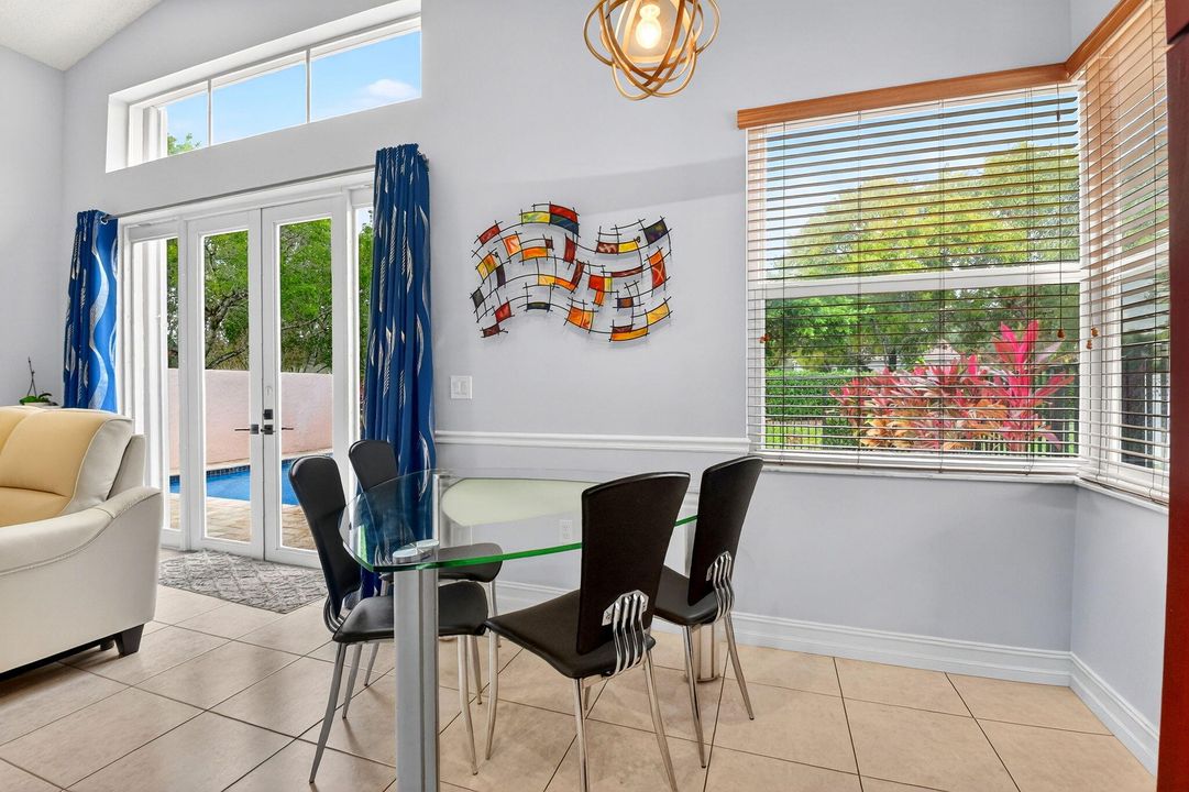 For Sale: $565,000 (3 beds, 2 baths, 1861 Square Feet)