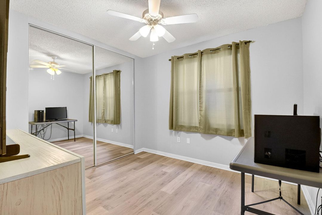 For Sale: $565,000 (3 beds, 2 baths, 1861 Square Feet)