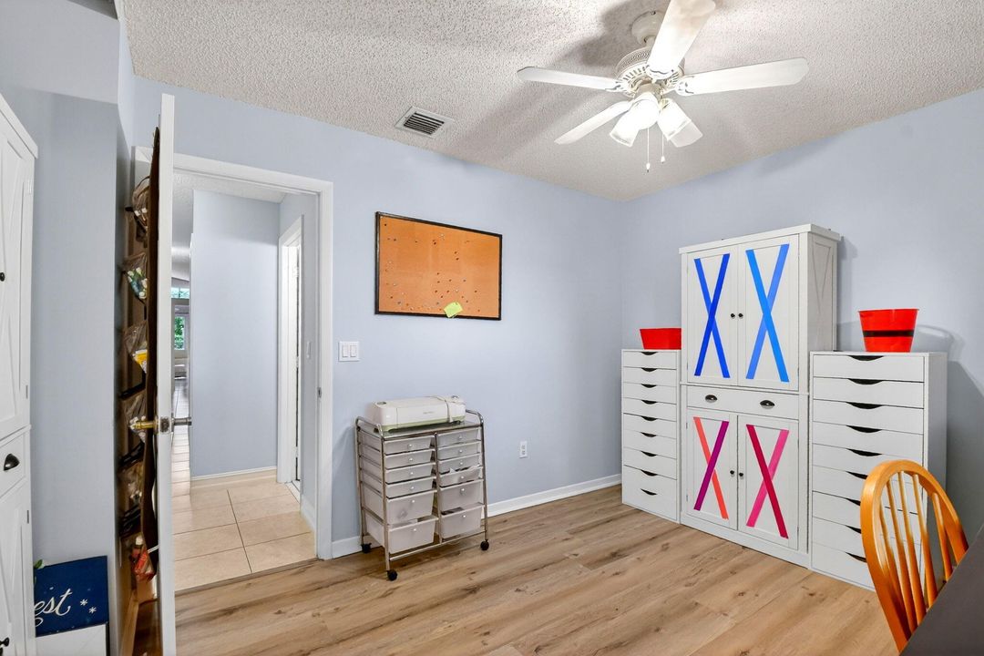 For Sale: $565,000 (3 beds, 2 baths, 1861 Square Feet)