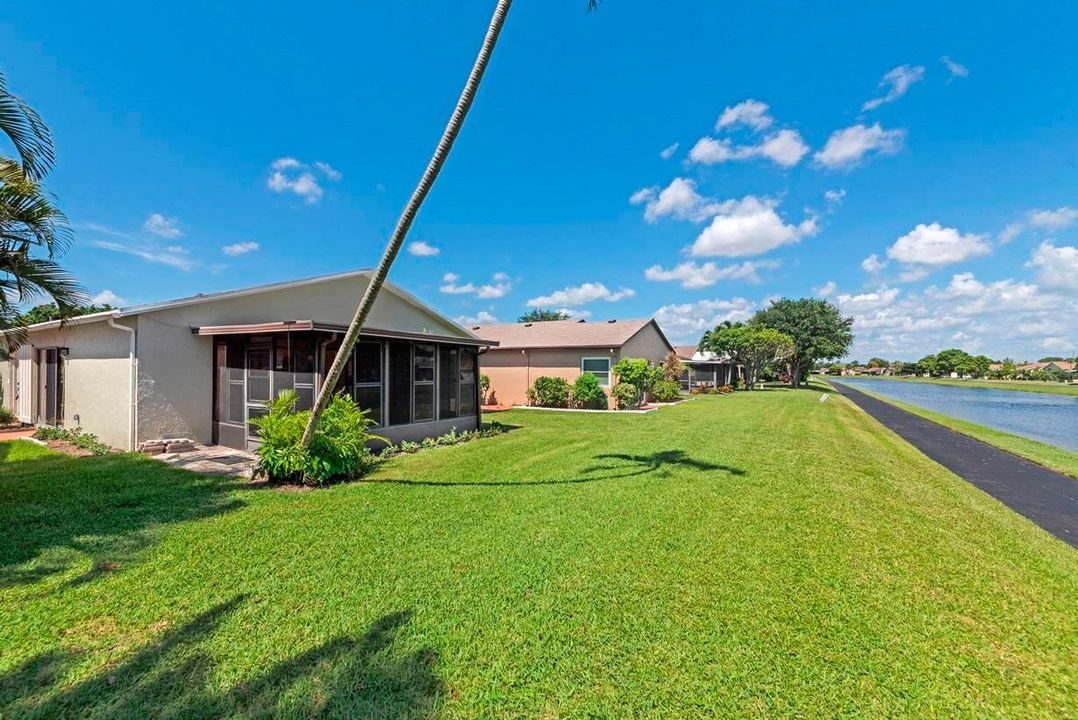 For Rent: $2,850 (2 beds, 2 baths, 1232 Square Feet)