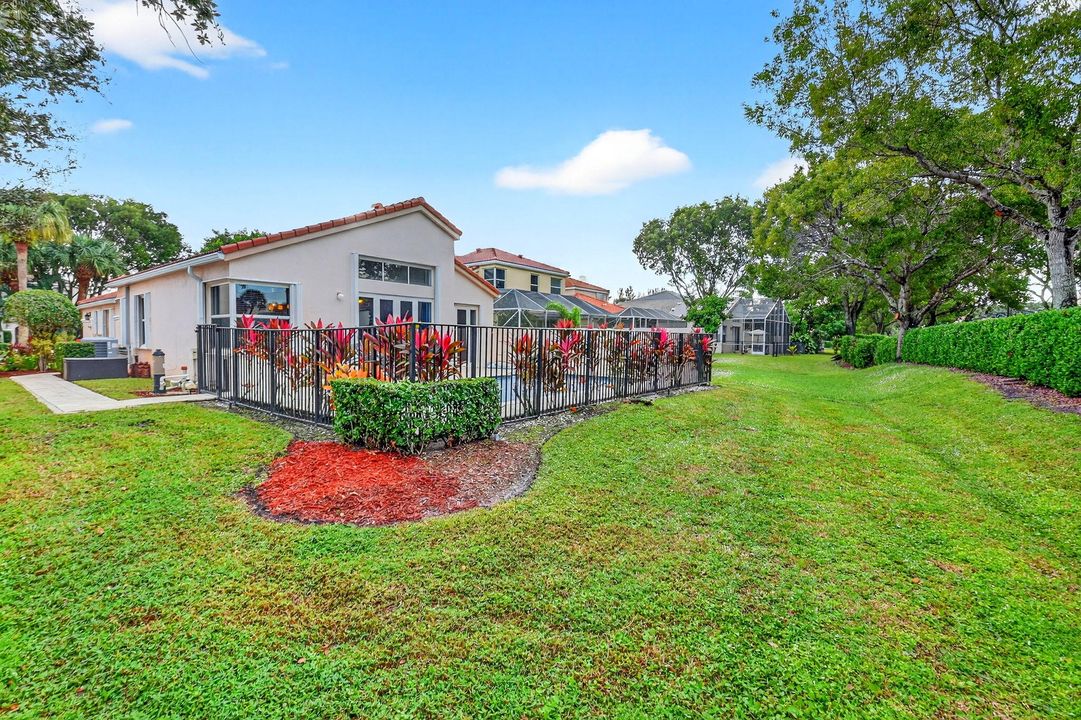 For Sale: $565,000 (3 beds, 2 baths, 1861 Square Feet)